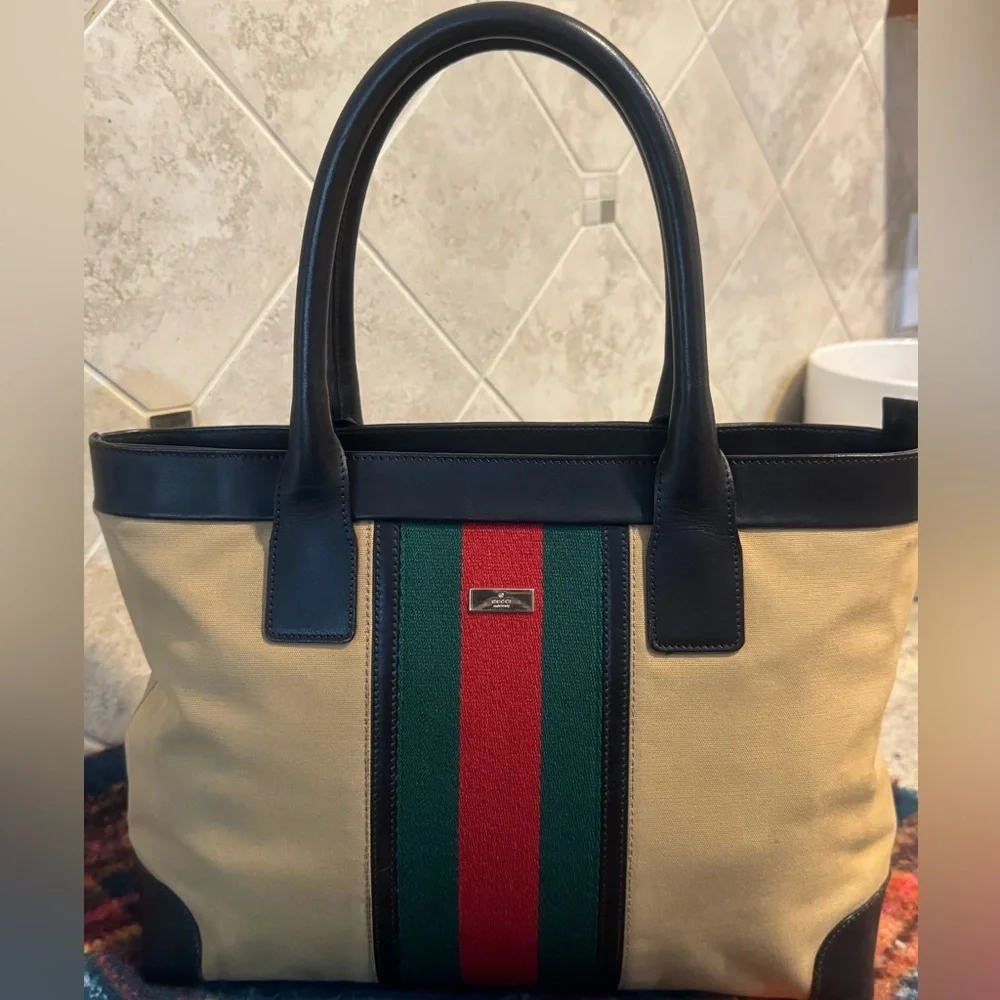 SOLD** Gucci Canvas Sherry Web-line w/ Leather Trim Handbag - Picture 10 of 17